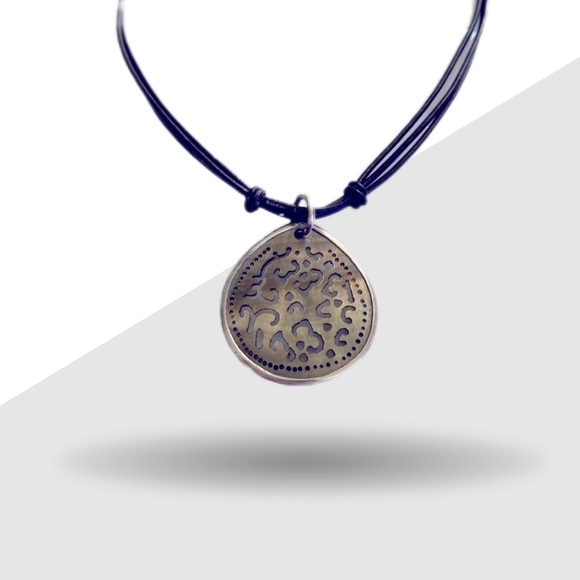 Silpada Carved Abalone a Silver Pendant Necklace N1446 - Picture 7 of 7